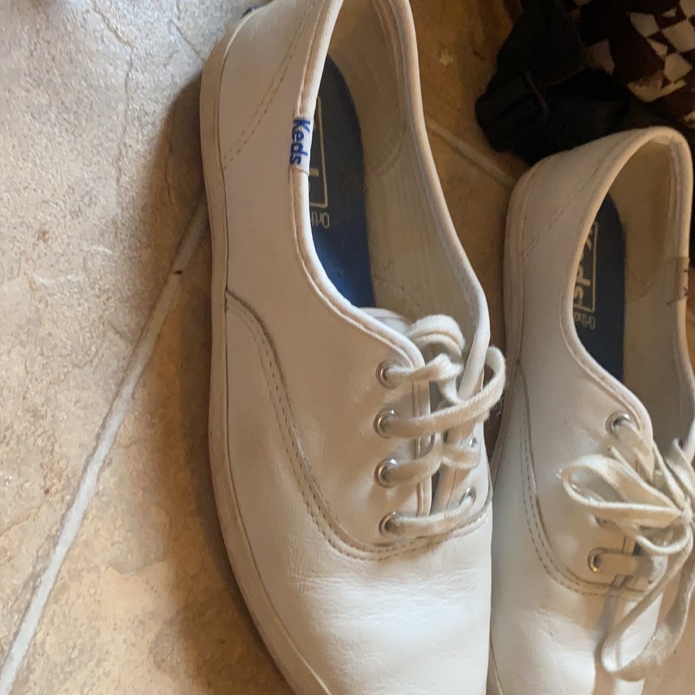 Keds - Picture 2 of 3